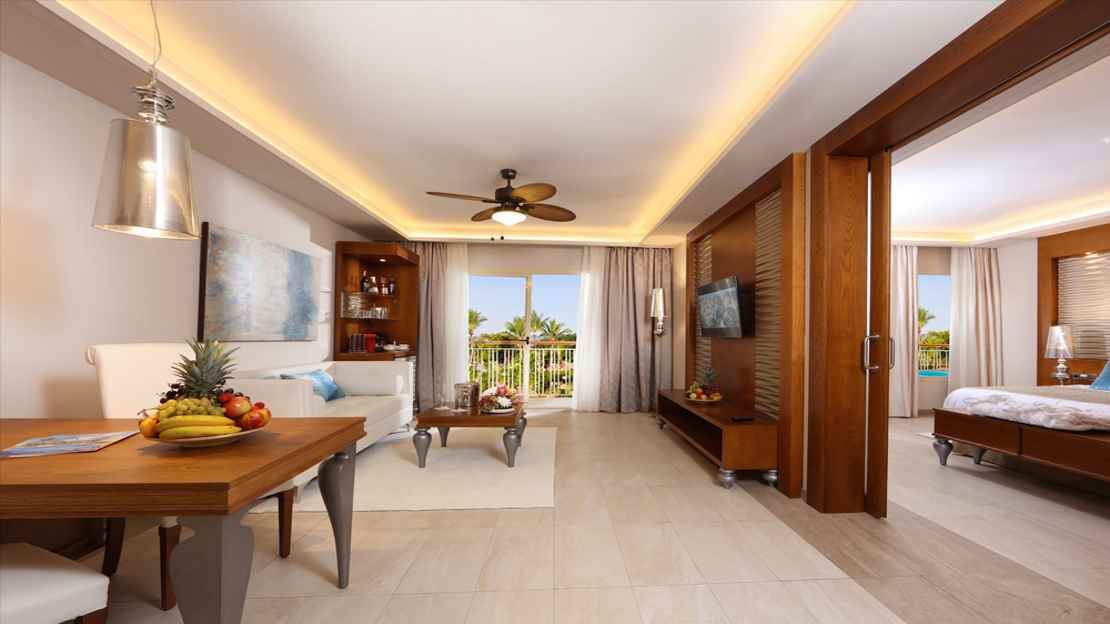 Family Club One Bedroom Suite